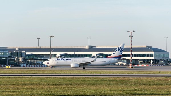 Comment organiser une visite des réserves naturelles en Namibie avec un budget limité?